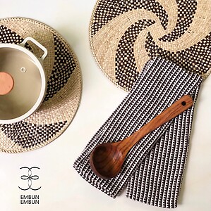 Handwoven Mengkuang Placemats Round