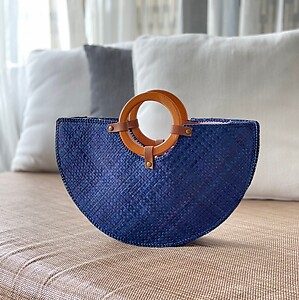 Handwoven Mengkuang Bag Halfmoon with Wooden Handle V2