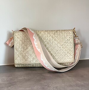 Handwoven Mengkuang Sling Bag Medium