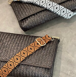 Handwoven Mengkuang Sling Bag Medium V2