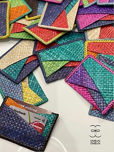 Handwoven Mengkuang Card Holder