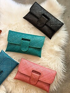 Handwoven Mahsuri Clutch Flap