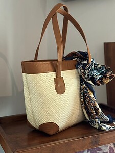 Handwoven Mengkuang Medium Tote