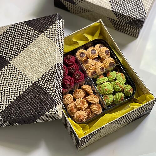 Handwoven Mengkuang Box Medium