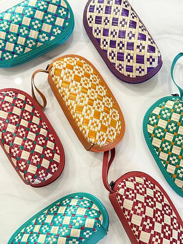 Handwoven Mengkuang Pouch Oval
