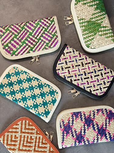 Handwoven Mengkuang Purse Double